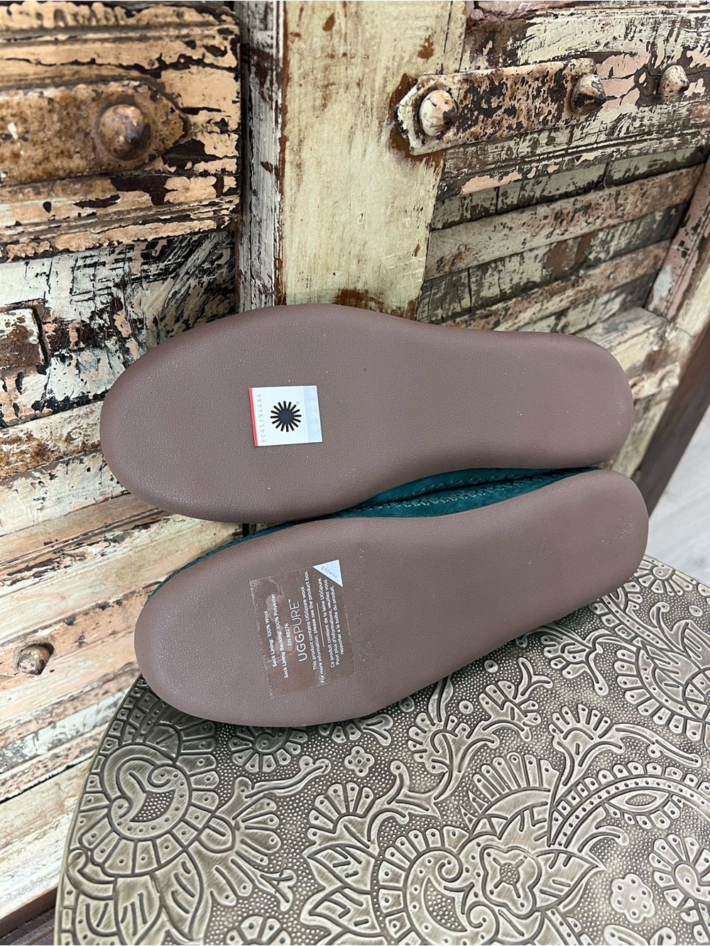UGG • NEW Women's Tamara suede slippers in a teal green color - Picture 6 of 10